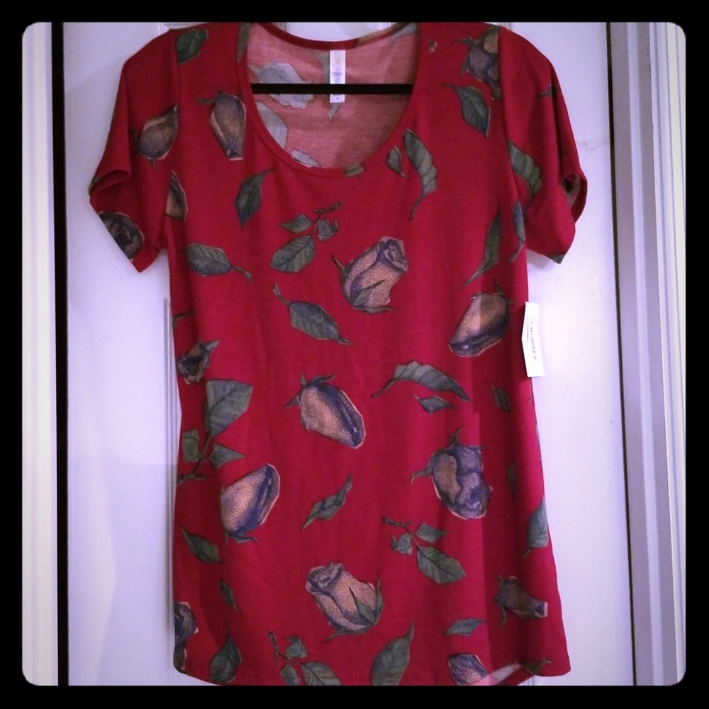 NWT Lularoe Classic T, sz M